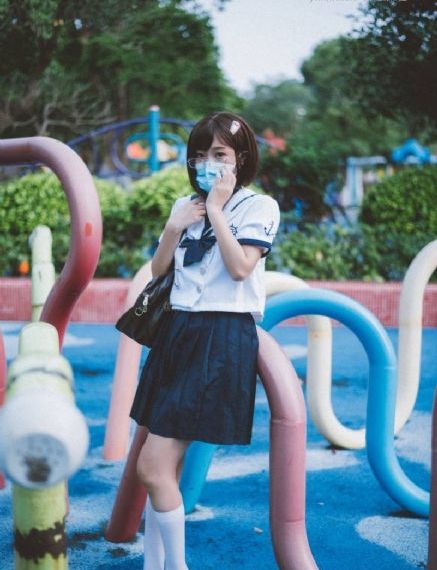欧美成人αv自拍_剧情片免费观看