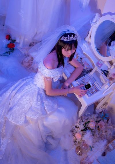 高级女教师三级_高清完整视频观看