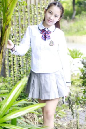 国产精品欧美三级片_十万网红美女美酱
