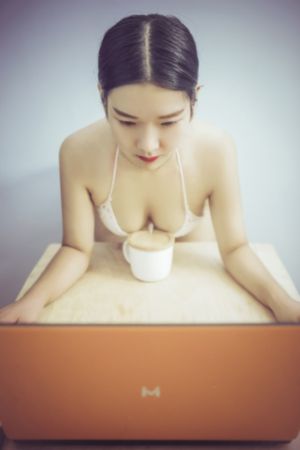 人妻纶乱A级毛片免费看初女_剧情片高清视频观看