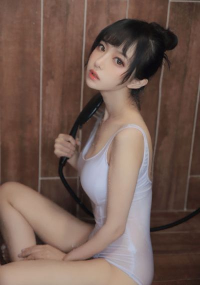 美女翘臀强进入免费看_1080P免费观看视频