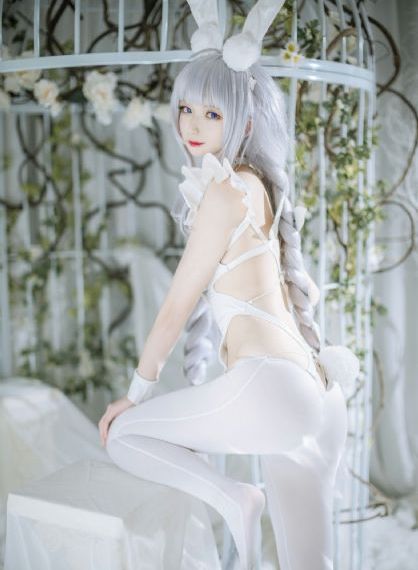 一级毛片野战树林老女人_4K电影完整版